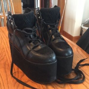 YRU black platform sneakers